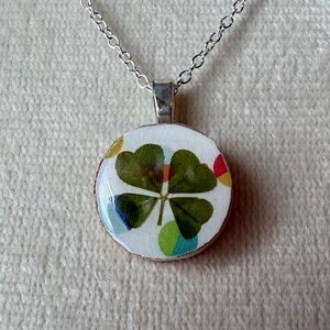 Hand-Crafted Real 4 Four Leaf Clover Bingo Piece Pendant Silver Plated Chain #11